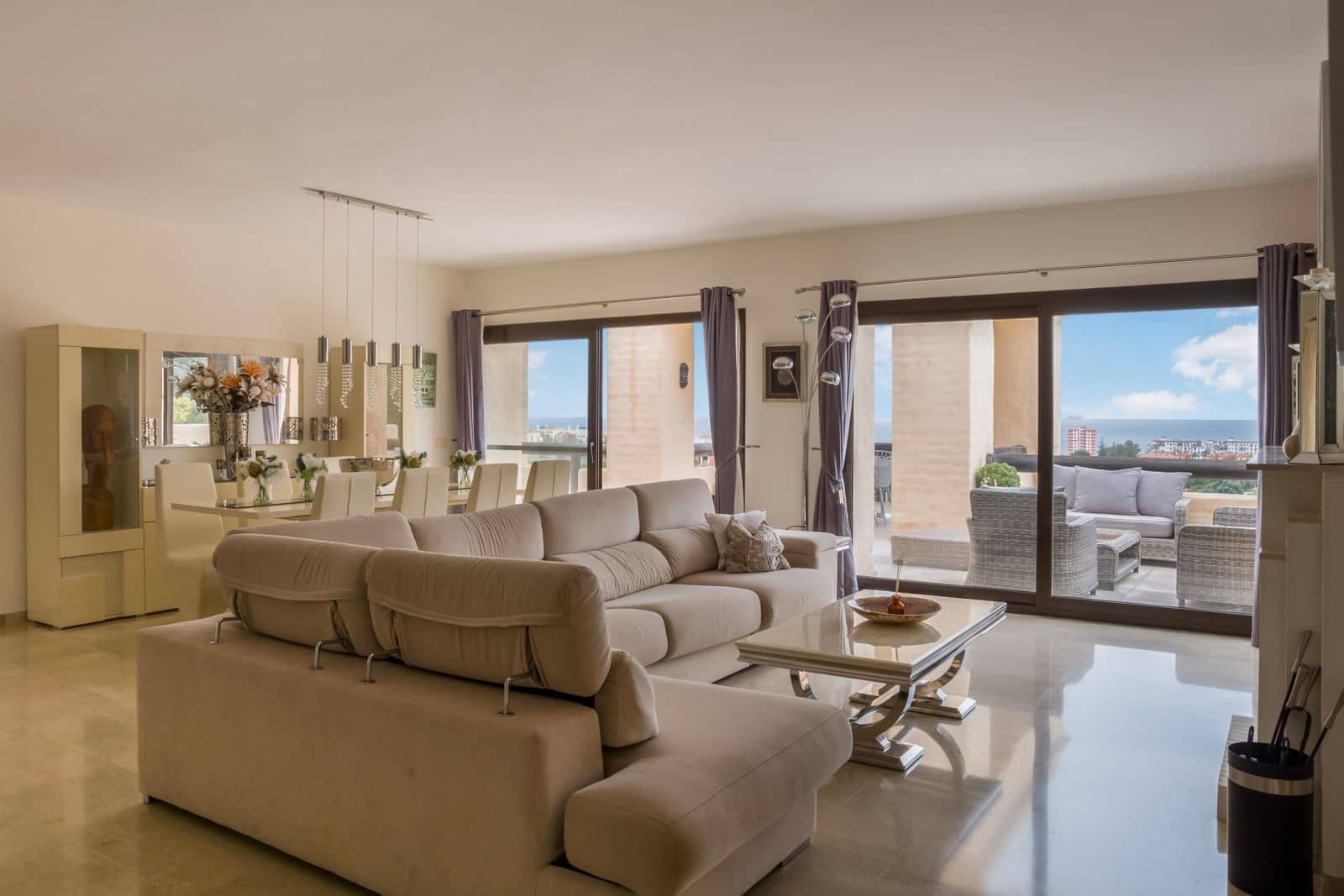 3 soveværelse Penthouse til salg i La Duquesa / Puerto de la Duquesa - € 575.000 (Ref: 9547645)