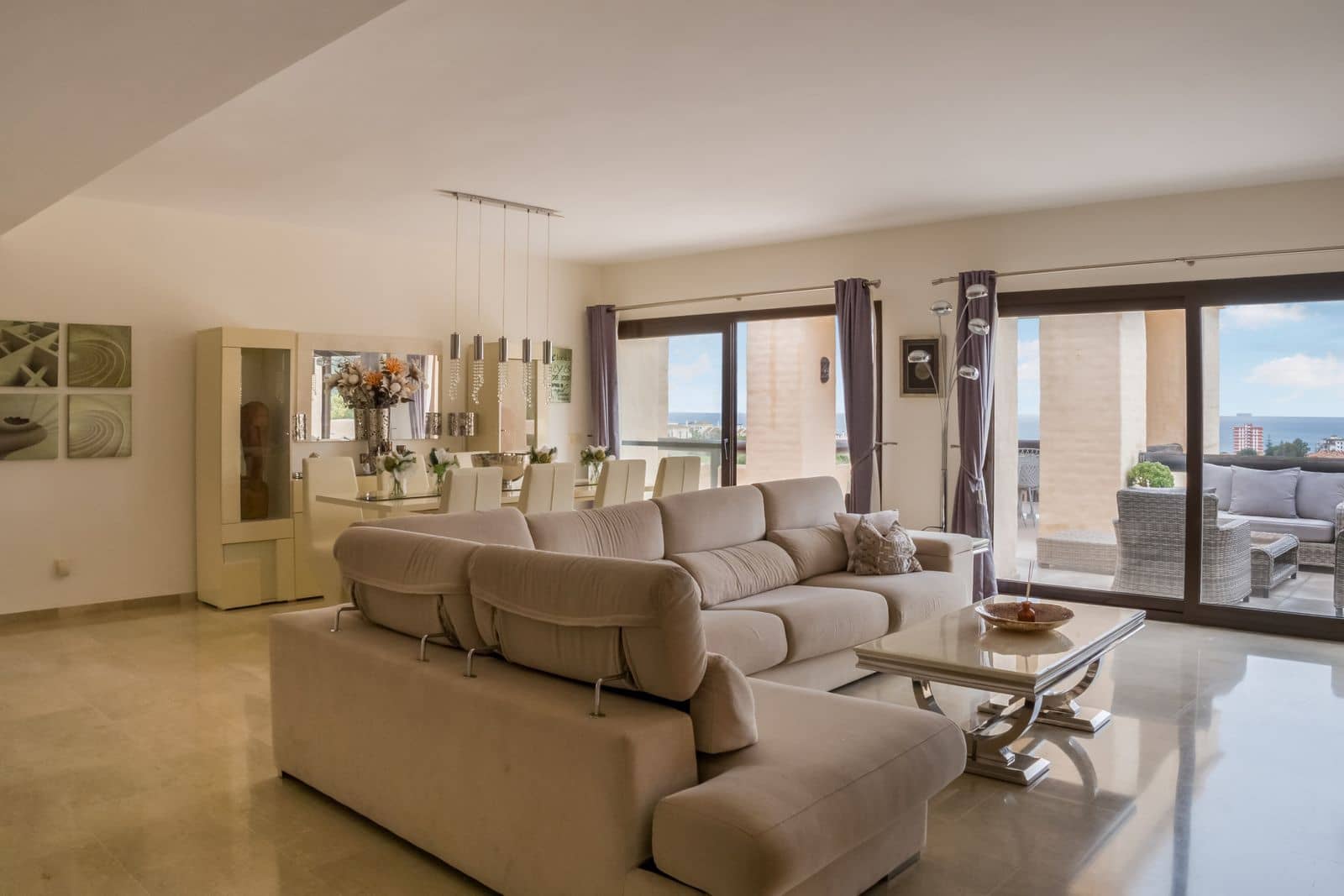 3 soveværelse Penthouse til salg i La Duquesa / Puerto de la Duquesa - € 575.000 (Ref: 9547645)