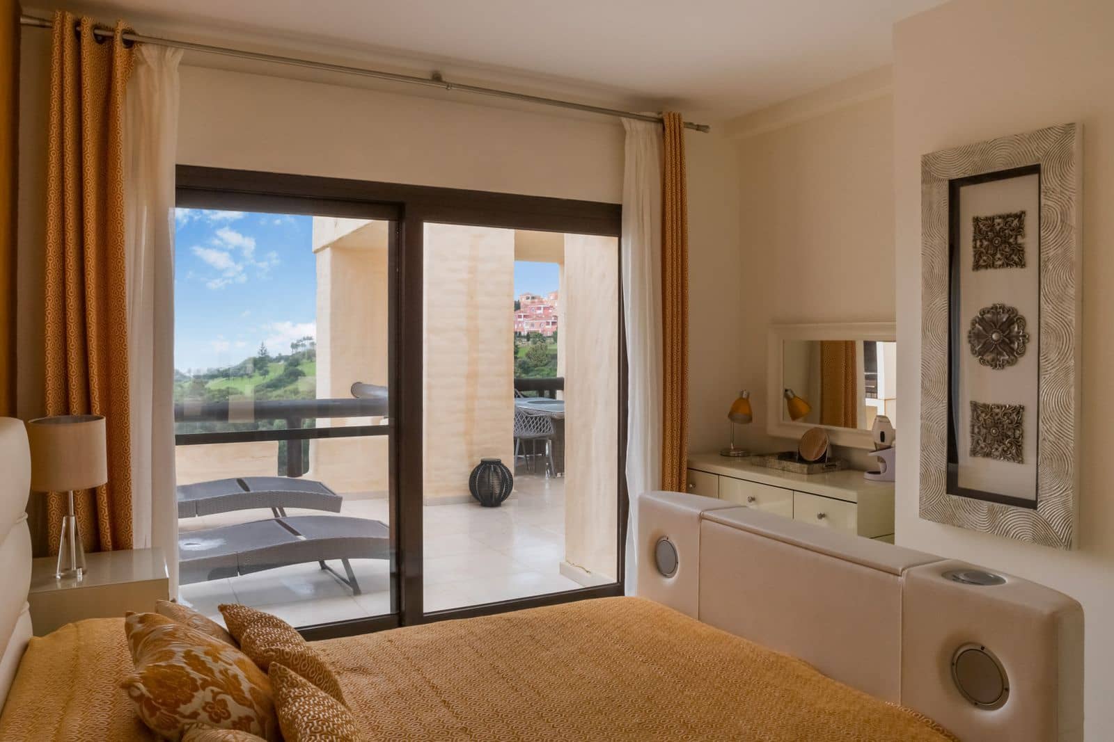 3 soveværelse Penthouse til salg i La Duquesa / Puerto de la Duquesa - € 575.000 (Ref: 9547645)