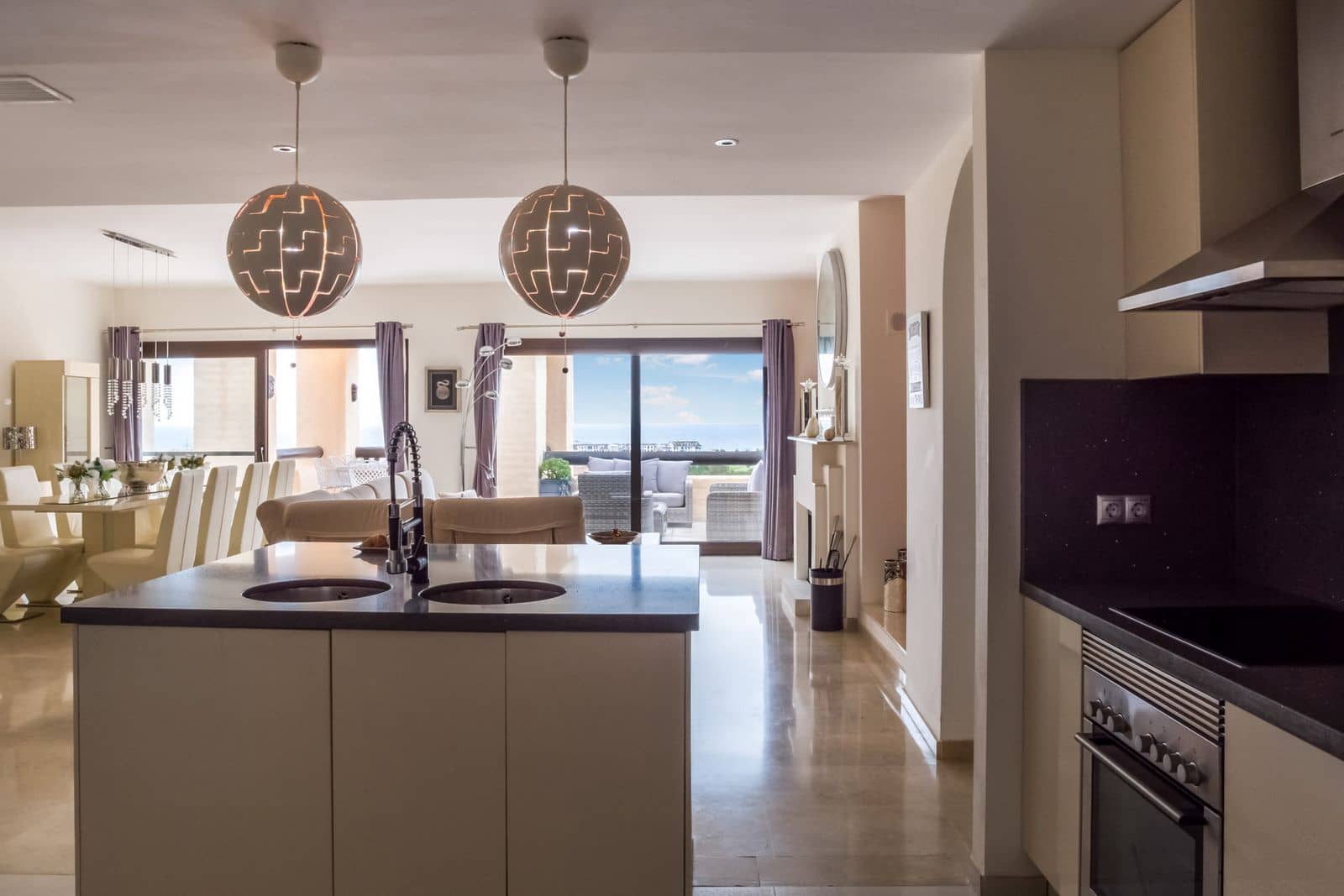 3 soveværelse Penthouse til salg i La Duquesa / Puerto de la Duquesa - € 575.000 (Ref: 9547645)