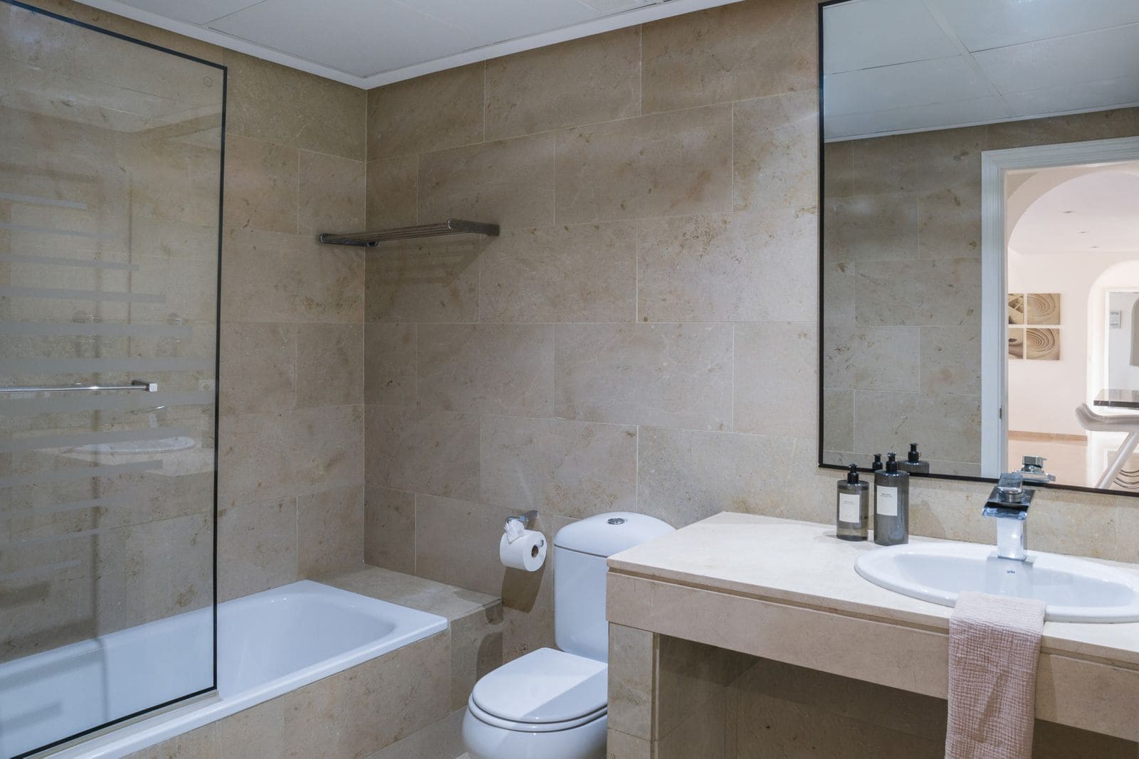 3 soveværelse Penthouse til salg i La Duquesa / Puerto de la Duquesa - € 575.000 (Ref: 9547645)