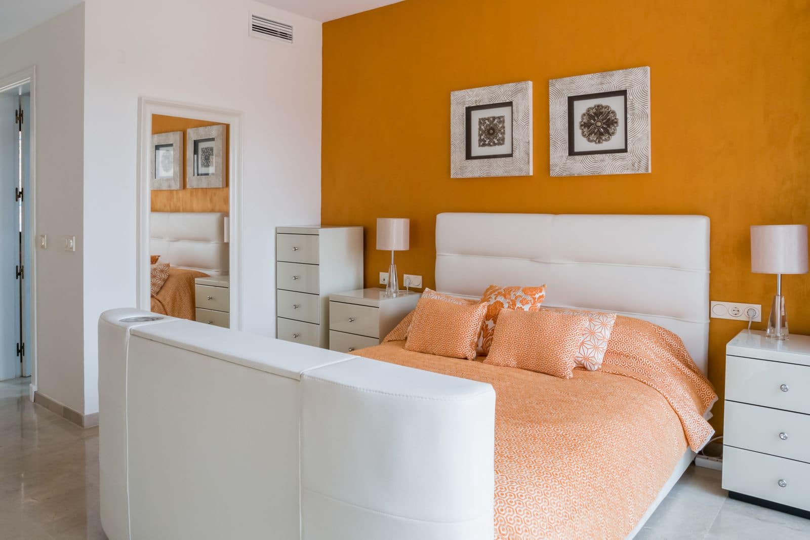 3 soveværelse Penthouse til salg i La Duquesa / Puerto de la Duquesa - € 575.000 (Ref: 9547645)