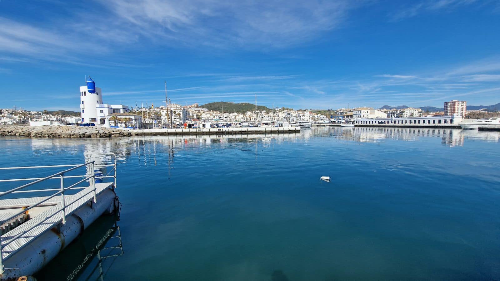 3 soveværelse Penthouse til salg i La Duquesa / Puerto de la Duquesa - € 575.000 (Ref: 9547645)