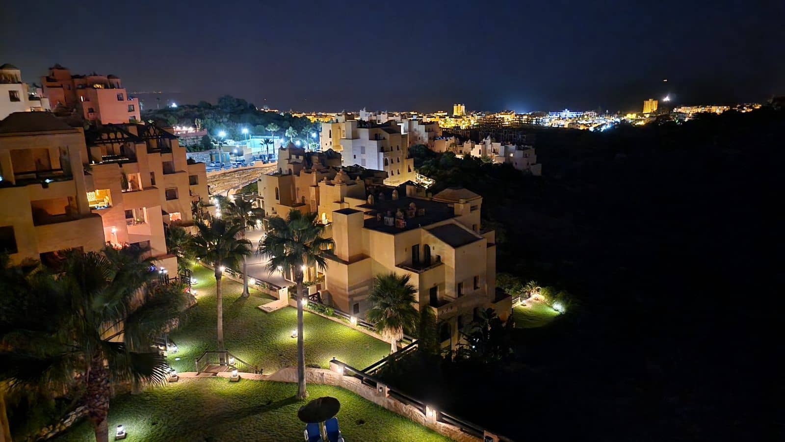 3 soveværelse Penthouse til salg i La Duquesa / Puerto de la Duquesa - € 575.000 (Ref: 9547645)