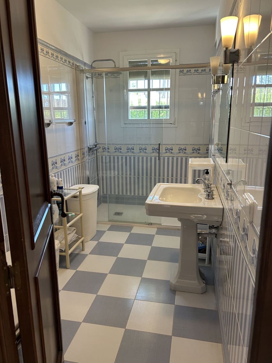 4 Zimmer Villa zu verkaufen in Atalaya-Isdabe - 1.695.000 € (Ref: 9547646)