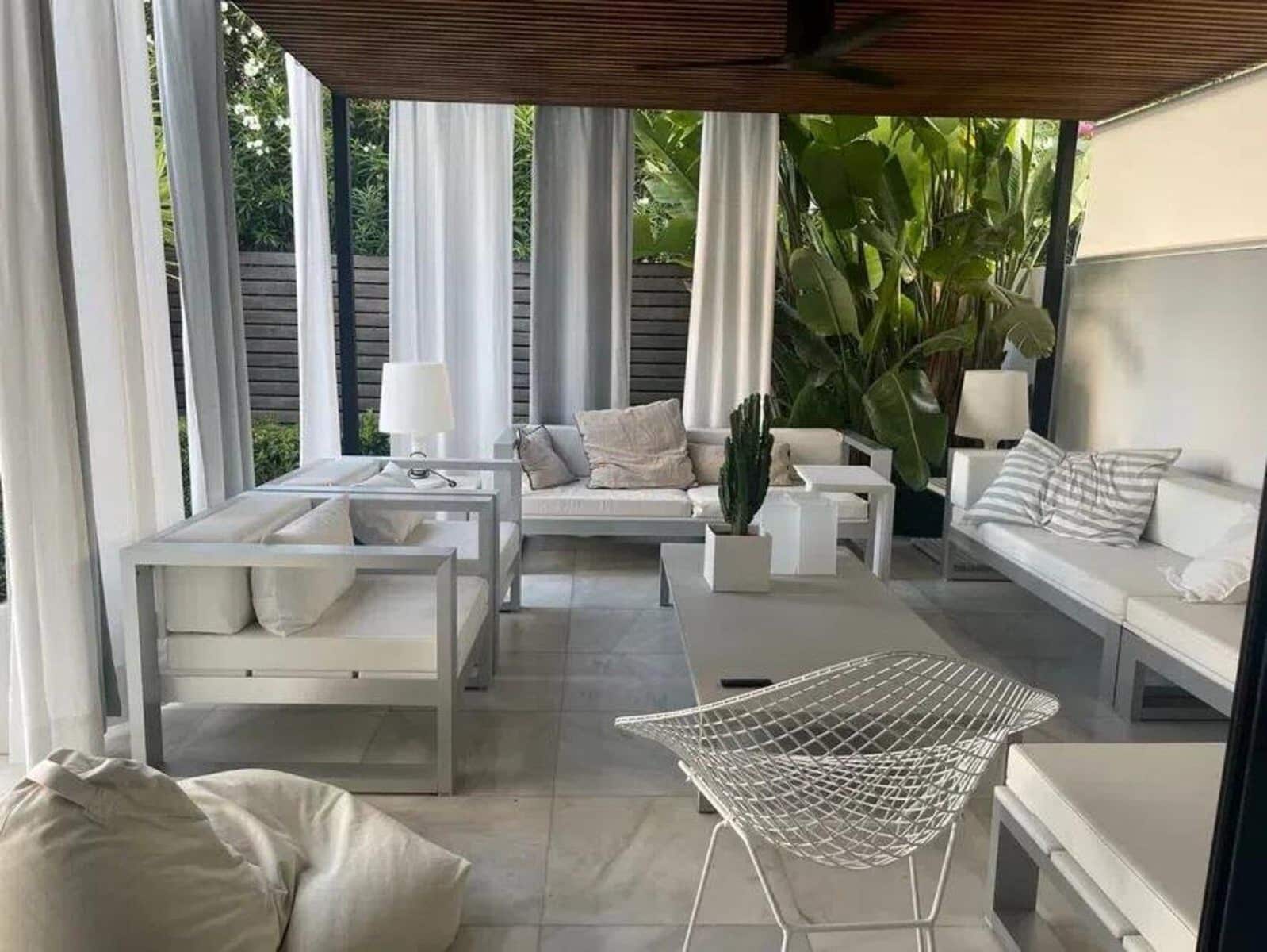 6 makuuhuone Paritalo myytävänä paikassa San Pedro de Alcantara - 1 395 000 € (Ref: 9547648)