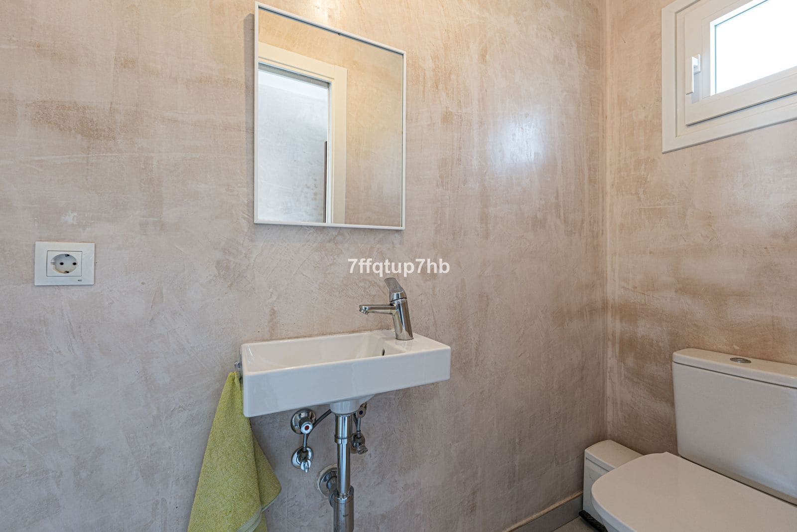 4 soveværelse Byhus til salg i Estepona - € 548.000 (Ref: 9547661)