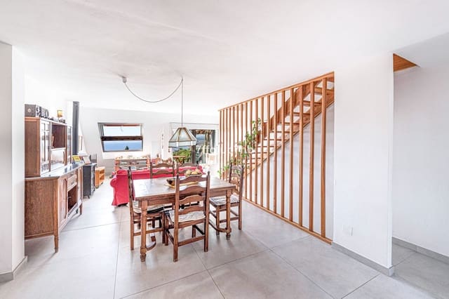 4 soveværelse Byhus til salg i Seghers, Estepona - € 548.000 (Ref: 9547661)