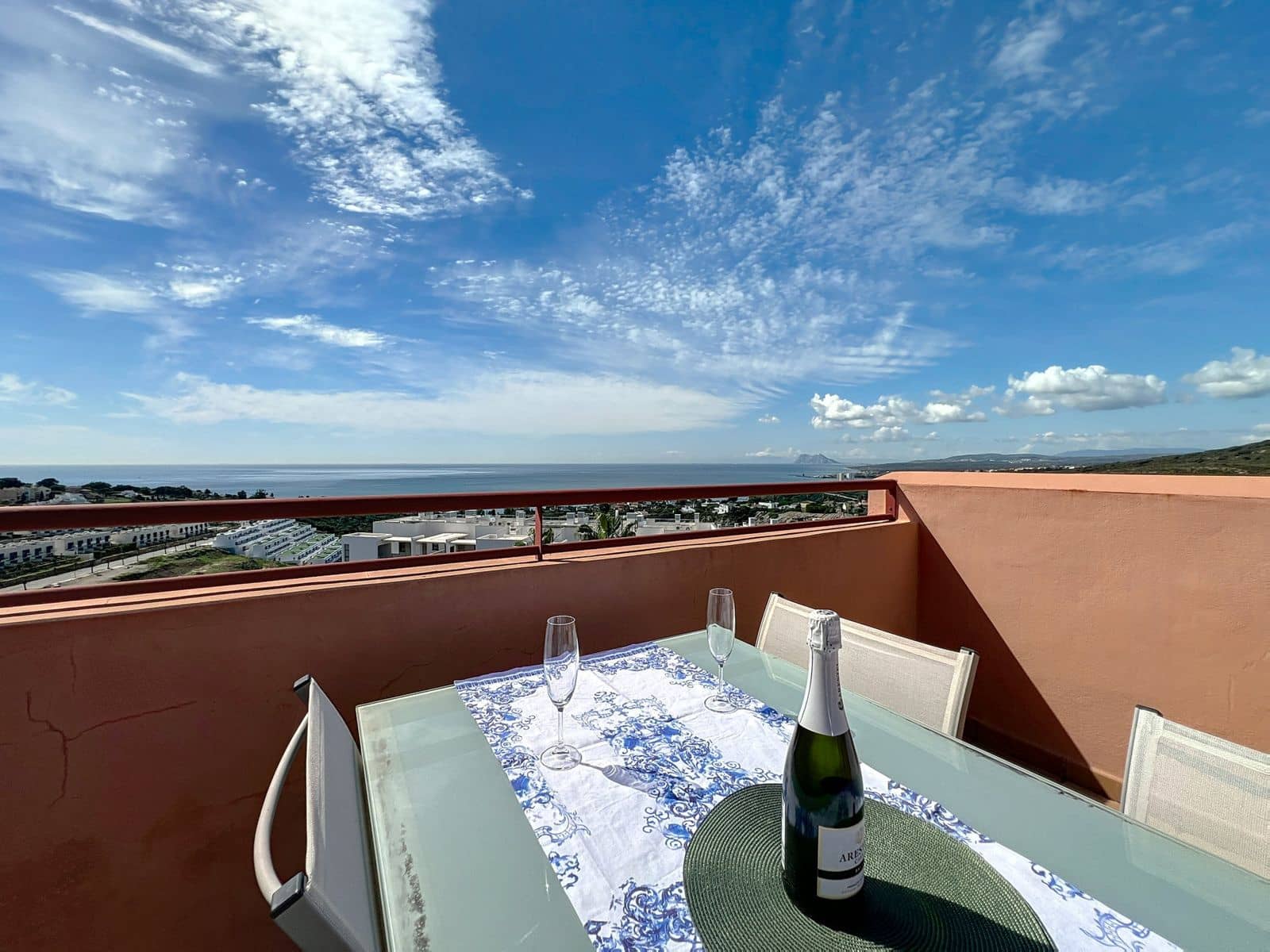 2 soveværelse Penthouse til salg i Manilva - € 389.950 (Ref: 9547662)