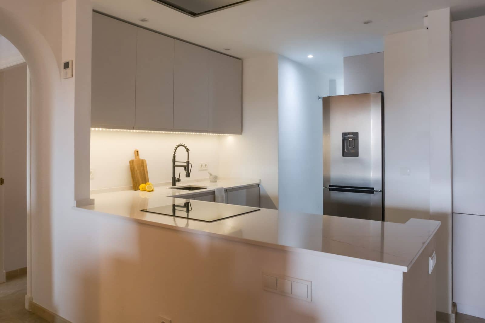 2 slaapkamer Appartement te koop in La Duquesa / Puerto de la Duquesa - € 325.000 (Ref: 9547665)