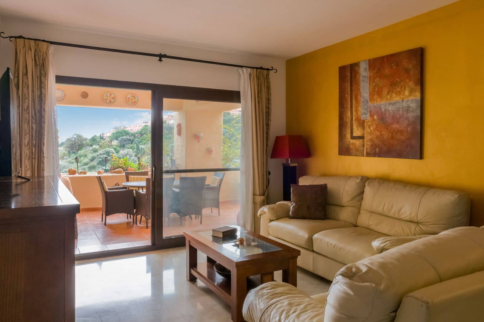 2 slaapkamer Appartement te koop in La Duquesa / Puerto de la Duquesa - € 325.000 (Ref: 9547665)