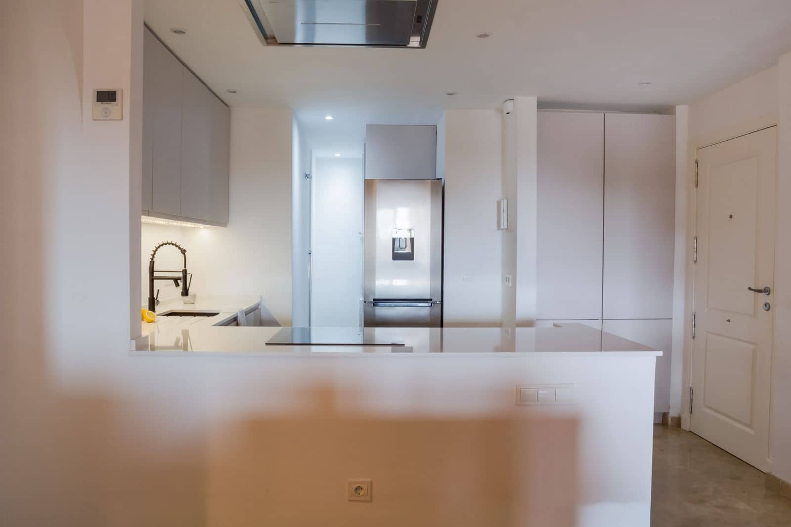 2 slaapkamer Appartement te koop in La Duquesa / Puerto de la Duquesa - € 325.000 (Ref: 9547665)