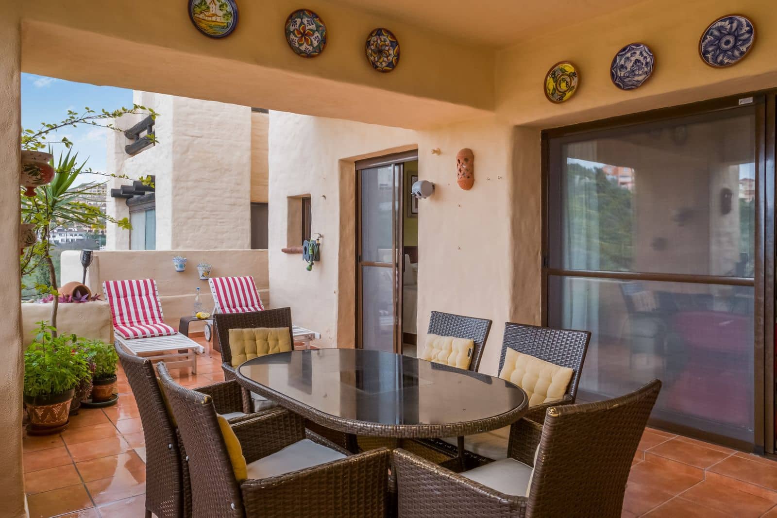 2 slaapkamer Appartement te koop in La Duquesa / Puerto de la Duquesa - € 325.000 (Ref: 9547665)