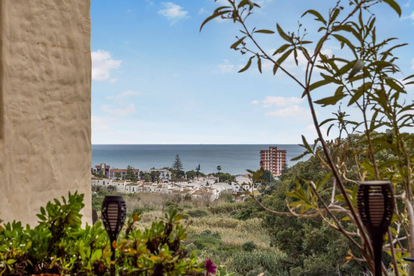 2 slaapkamer Appartement te koop in La Duquesa / Puerto de la Duquesa - € 325.000 (Ref: 9547665)