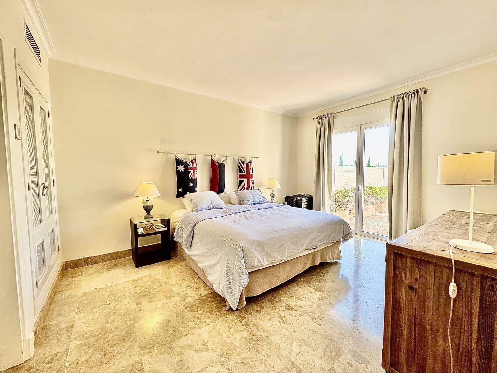 3 soveværelse Lejlighed til salg i Los Flamingos - € 1.050.000 (Ref: 9547668)