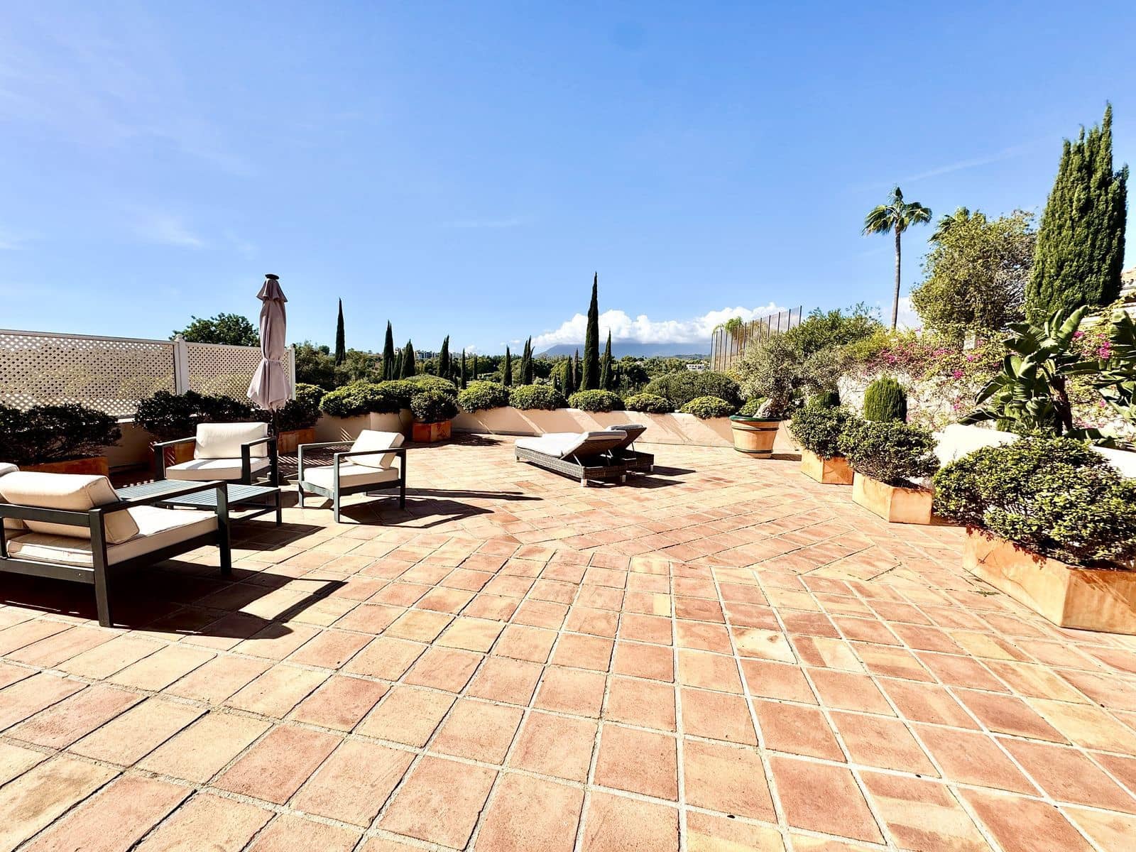 3 soveværelse Lejlighed til salg i Los Flamingos - € 1.050.000 (Ref: 9547668)