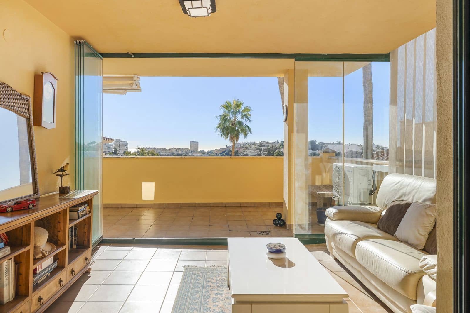 2 Zimmer Apartment zu verkaufen in Torrequebrada - 395.000 € (Ref: 9547669)