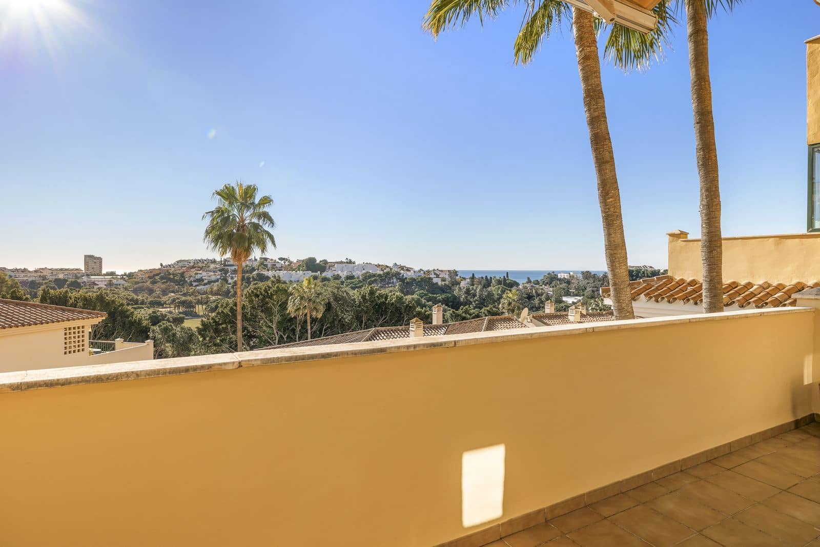 2 Zimmer Apartment zu verkaufen in Torrequebrada - 395.000 € (Ref: 9547669)