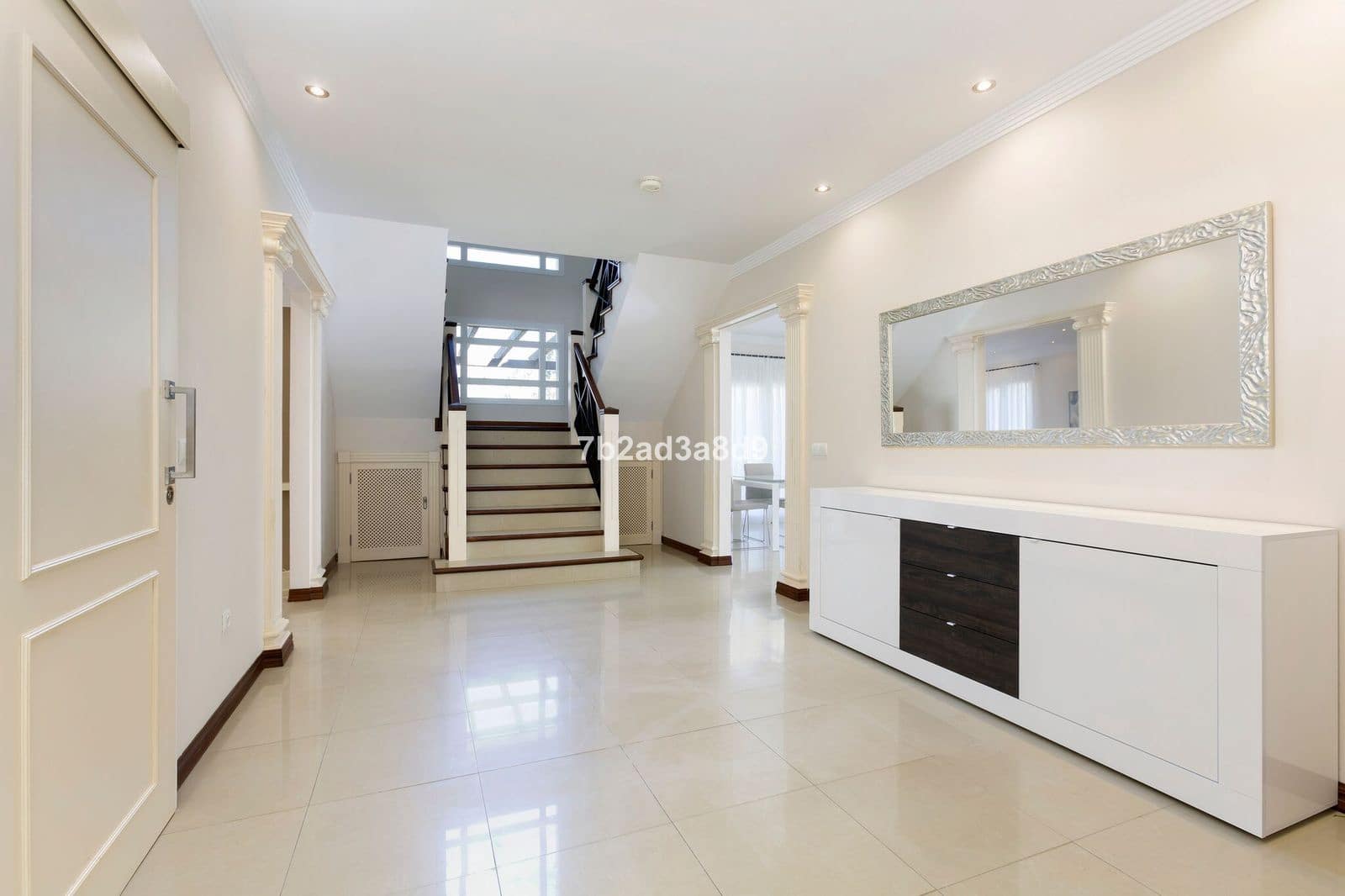 6 soverom Villa til salgs i Sotogrande - € 1 550 000 (Ref: 9547670)