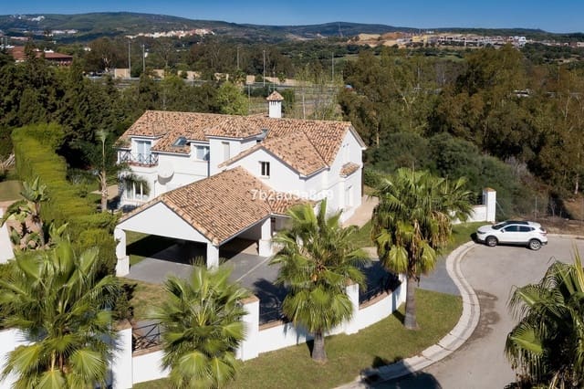 6 soverom Villa til salgs i Sotogrande Costa, San Roque - € 1 550 000 (Ref: 9547670)