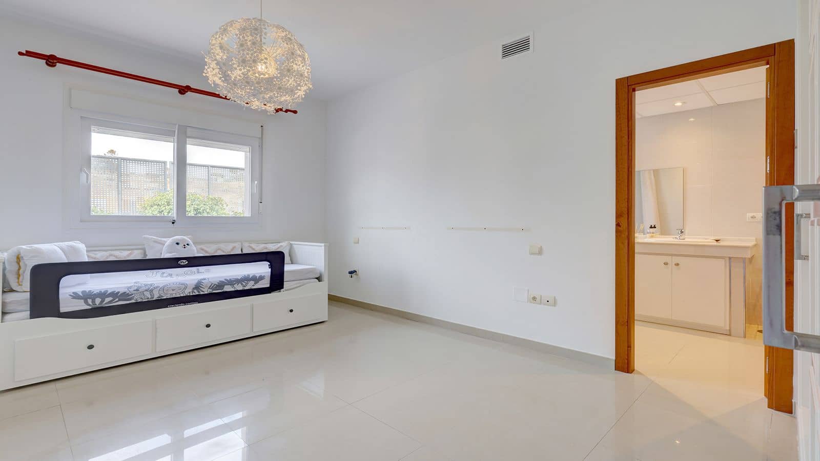 4 sypialnia Willa na sprzedaż w Manilva - 1 450 000 € (Ref: 9551128)