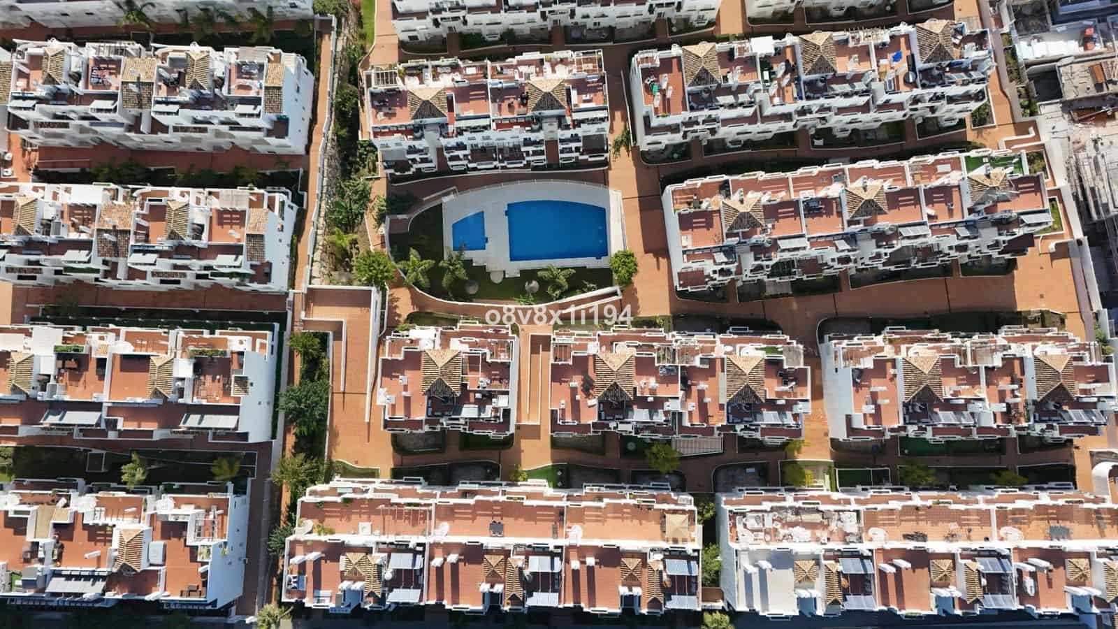 3 Zimmer Apartment zu verkaufen in Estepona - 325.000 € (Ref: 9551131)