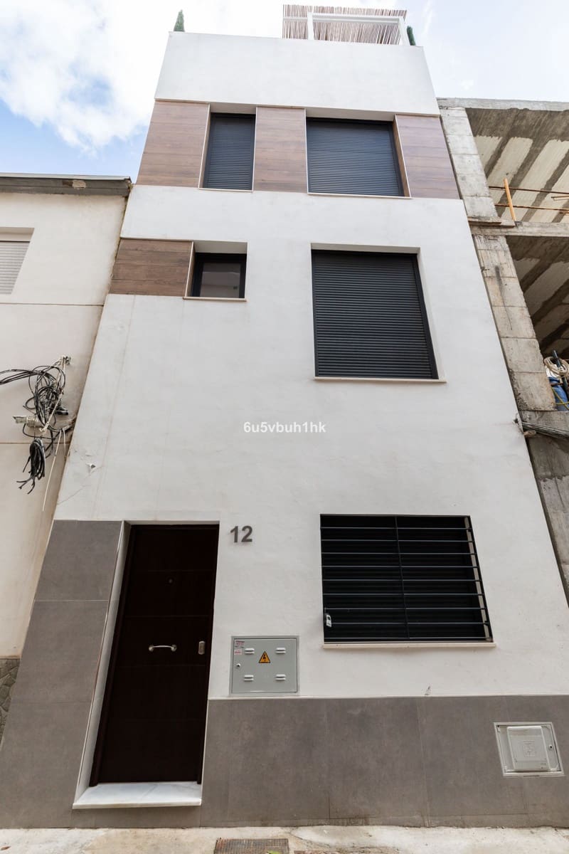 3 bedroom Townhouse for sale in Malaga city - € 495,000 (Ref: 9551134)