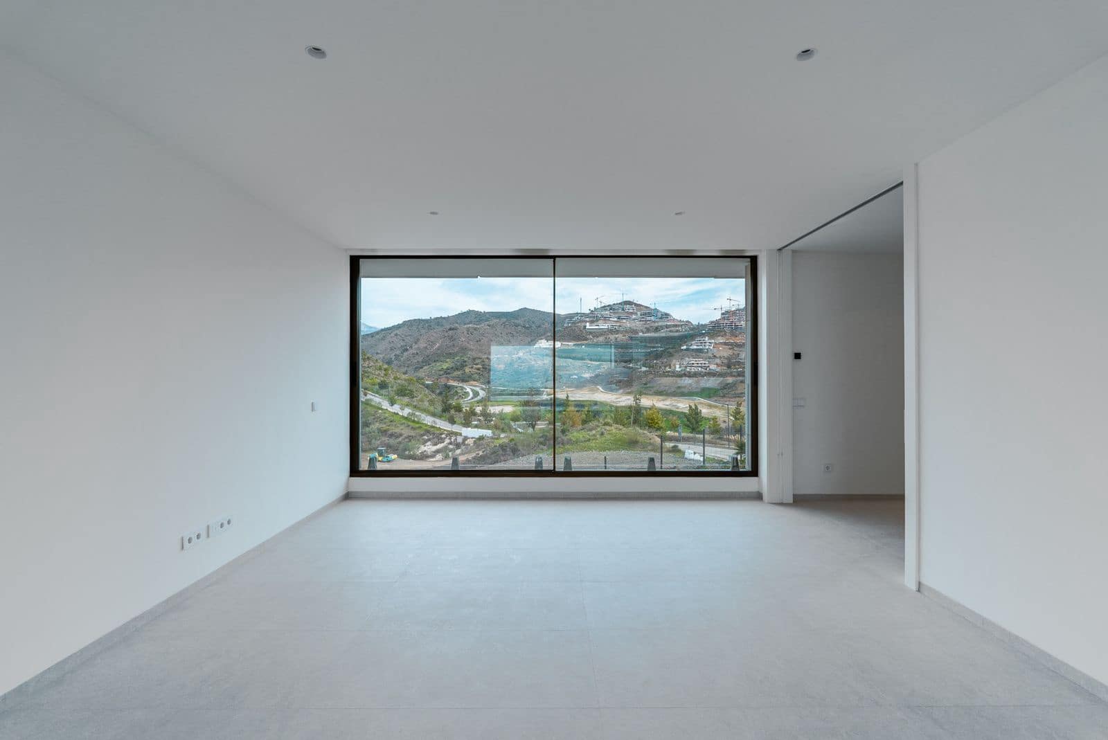 4 Zimmer Apartment zu verkaufen in Benahavis - 1.900.000 € (Ref: 9551137)