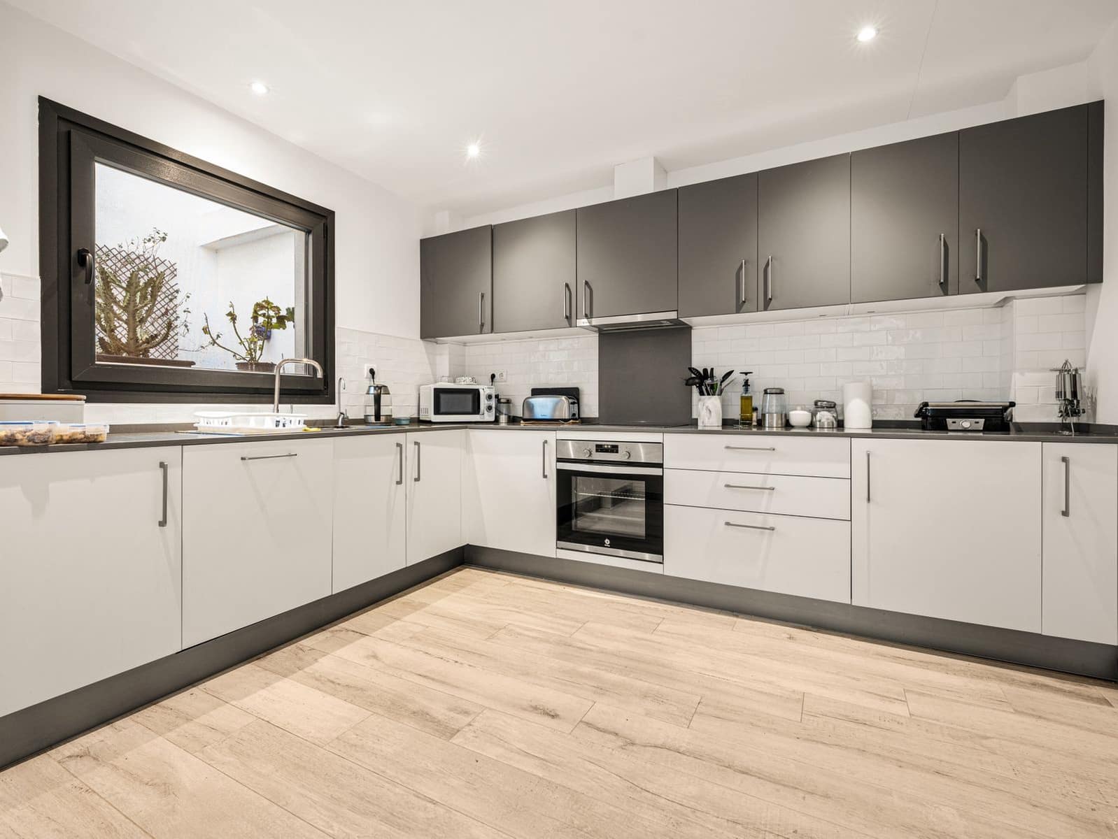 3 bedroom Townhouse for sale in Marbella - € 649,000 (Ref: 9551140)