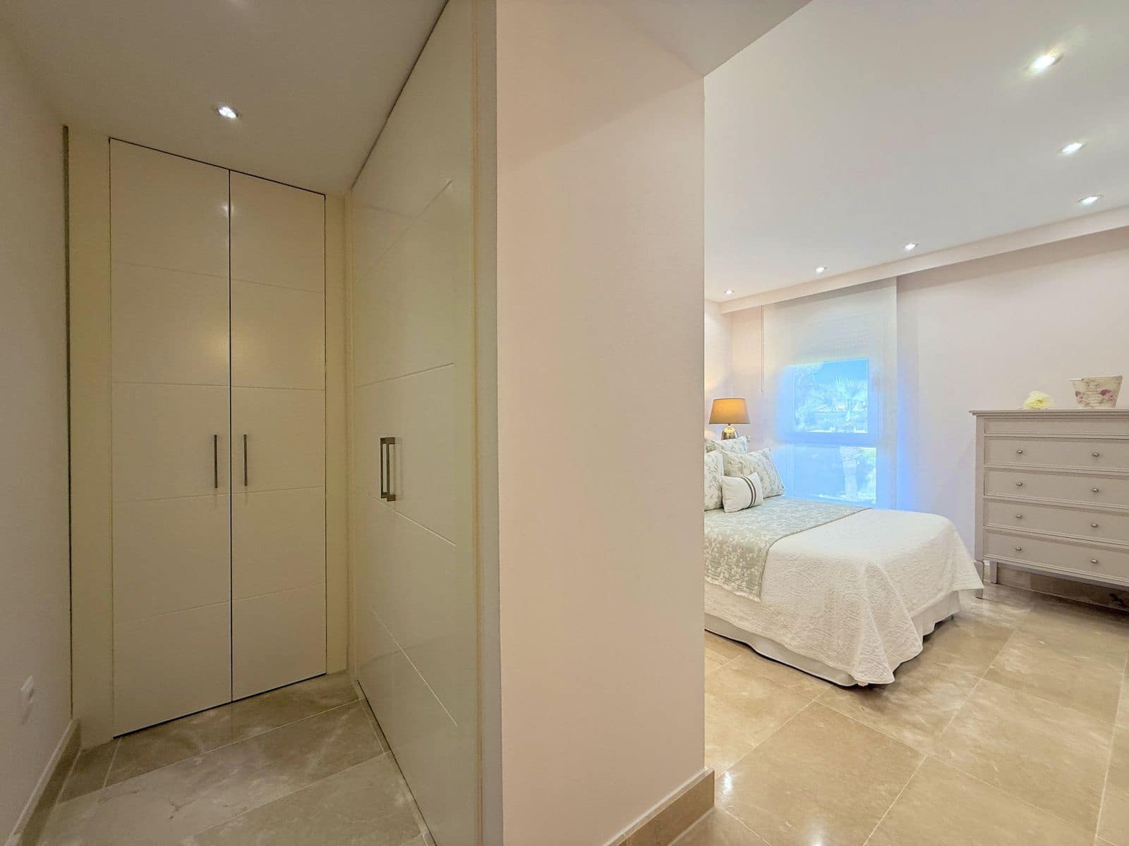 3 chambre Appartement à vendre à La Duquesa / Puerto de la Duquesa - 398 000 € (Ref: 9551141)