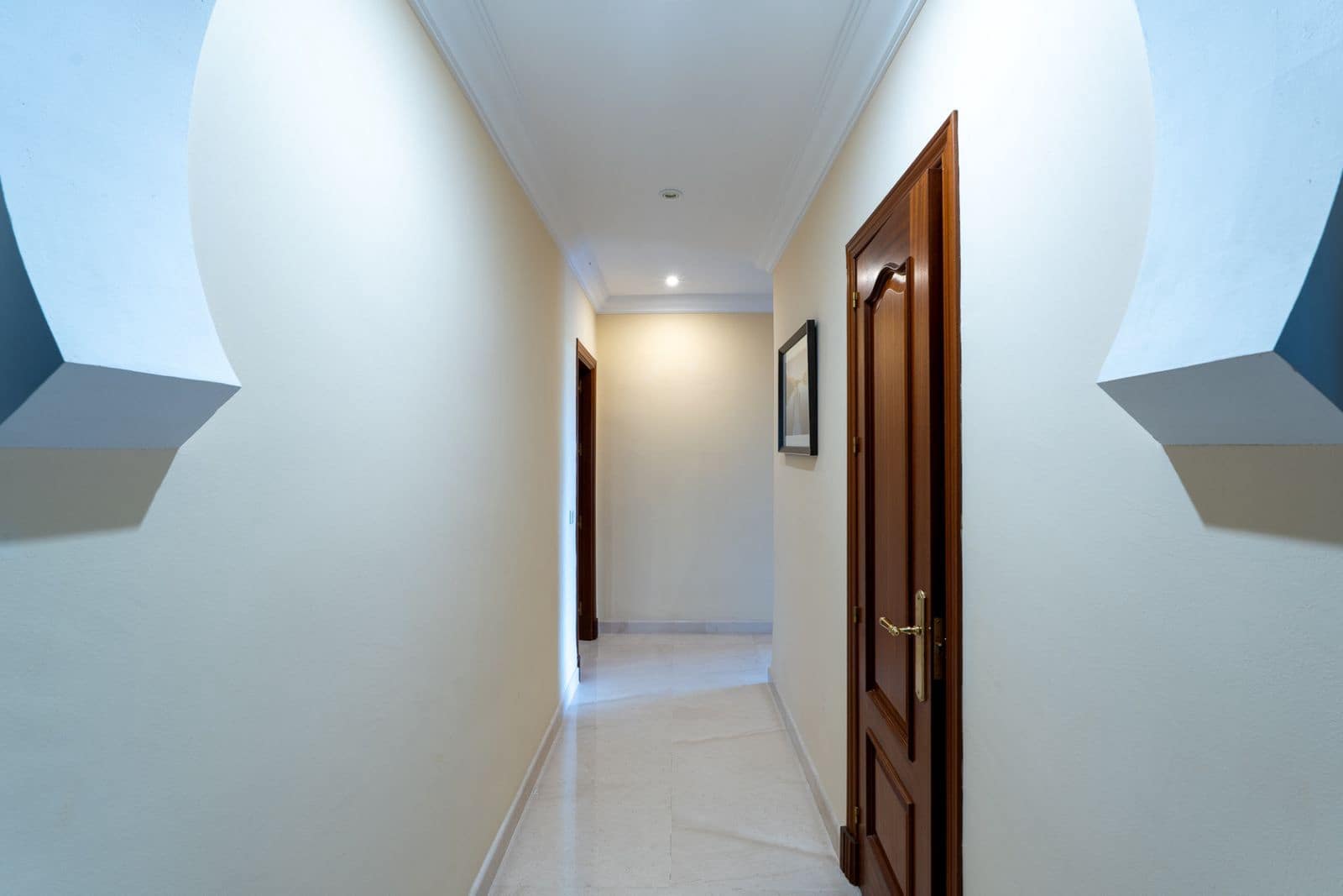 Chalet de 8 habitaciones en Benahavís en venta - 2.900.000 € (Ref: 9551143)