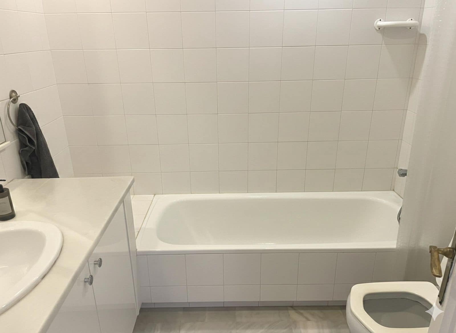 2 slaapkamer Appartement te koop in Benahavis - € 395.000 (Ref: 9551153)