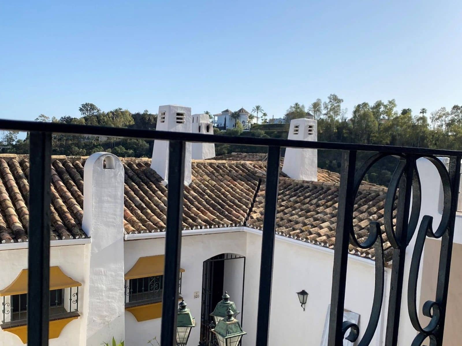 2 slaapkamer Appartement te koop in Benahavis - € 395.000 (Ref: 9551153)