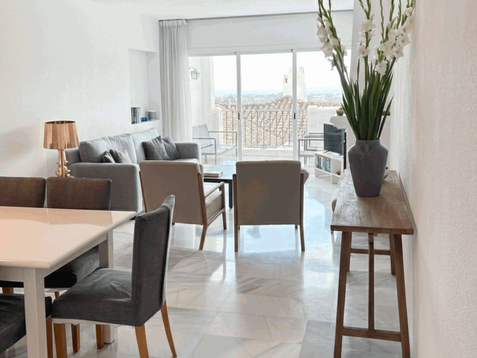 2 slaapkamer Appartement te koop in Benahavis - € 395.000 (Ref: 9551153)