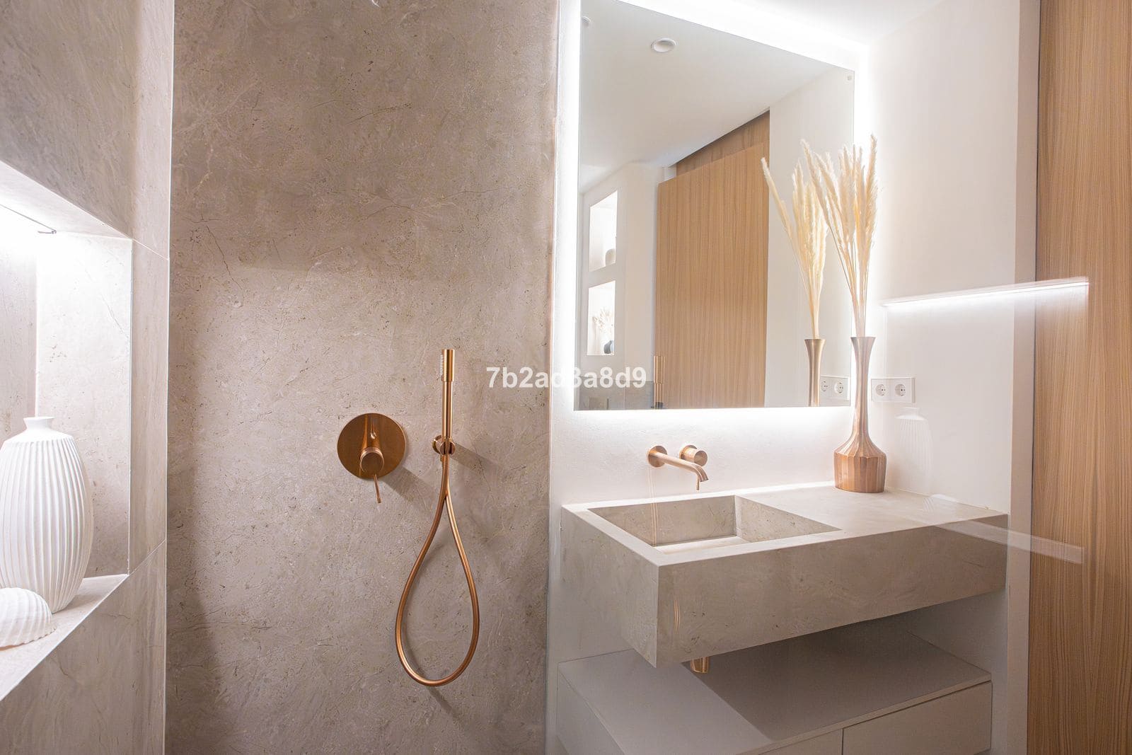 4 sypialnia Penthouse na sprzedaż w Nueva Andalucia - 1 290 000 € (Ref: 9551154)