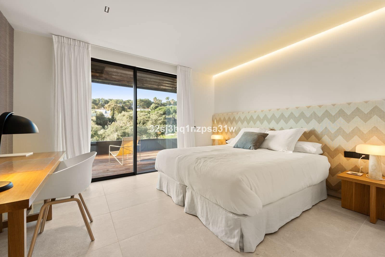 Ático de 4 habitaciones en Sotogrande en venta - 2.950.000 € (Ref: 9551155)