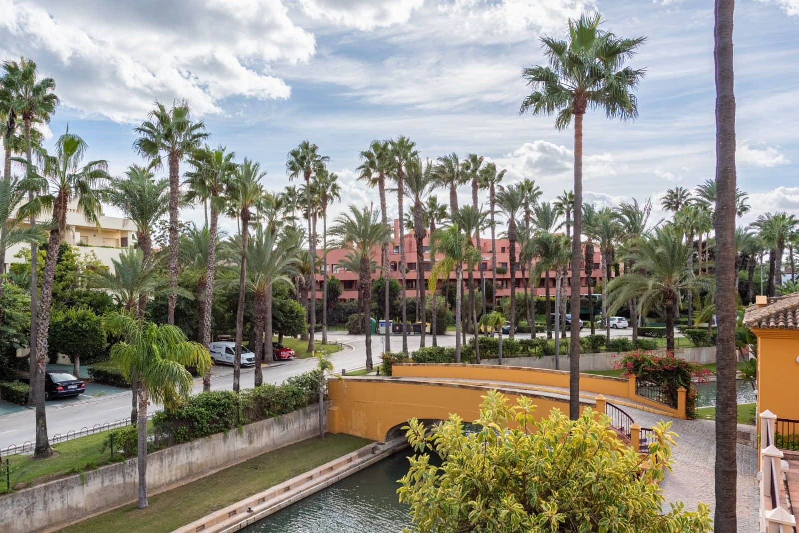 2 quarto Apartamento para venda em Sotogrande - 606 000 € (Ref: 9551160)