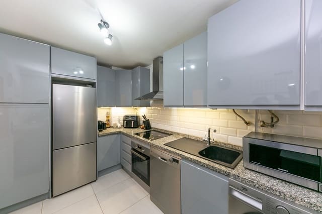 3 makuuhuone Huoneisto myytävänä paikassa Torrequebrada, Benalmádena - 400 000 € (Ref: 9551161)