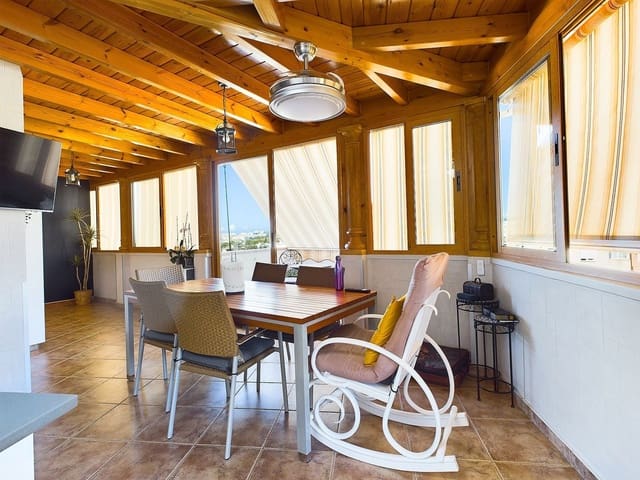 3 sovrum Takvåning till salu i Estepona - 700 000 € (Ref: 9551163)