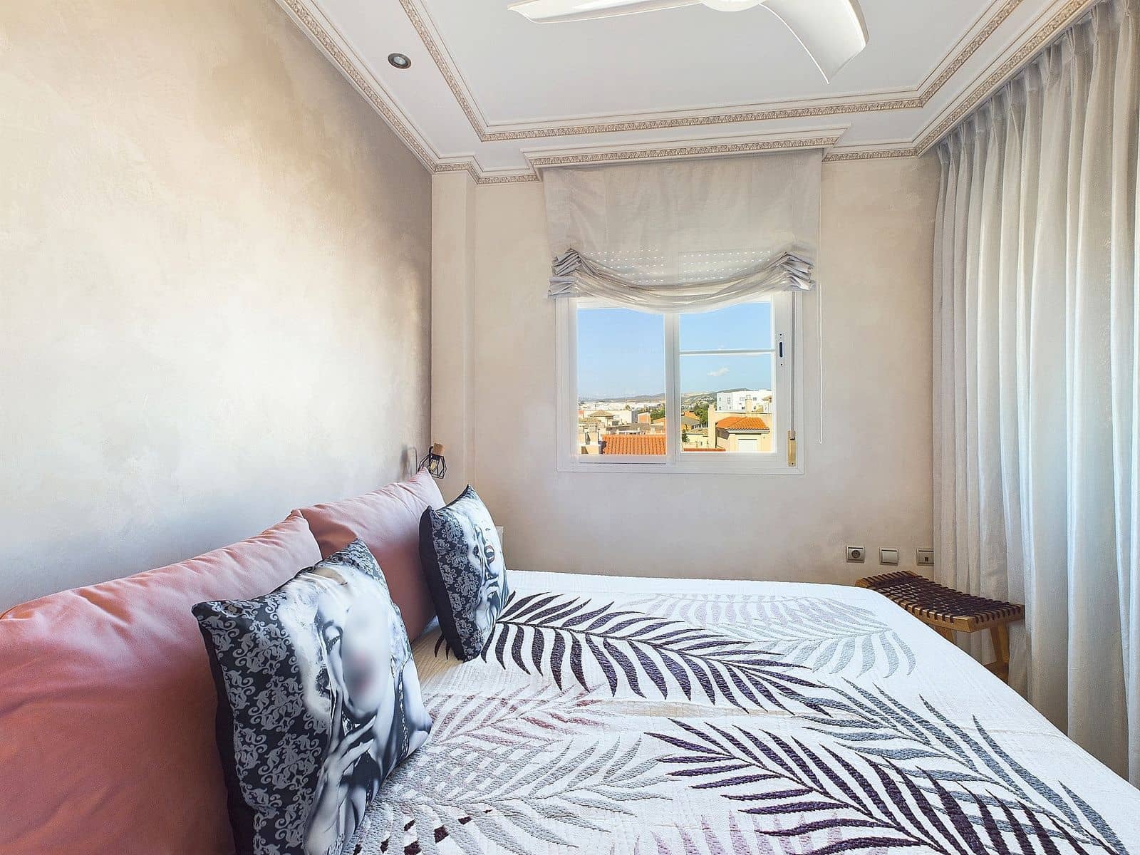 3 sovrum Takvåning till salu i Estepona - 700 000 € (Ref: 9551163)