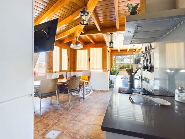 3 sovrum Takvåning till salu i Estepona - 700 000 € (Ref: 9551163)