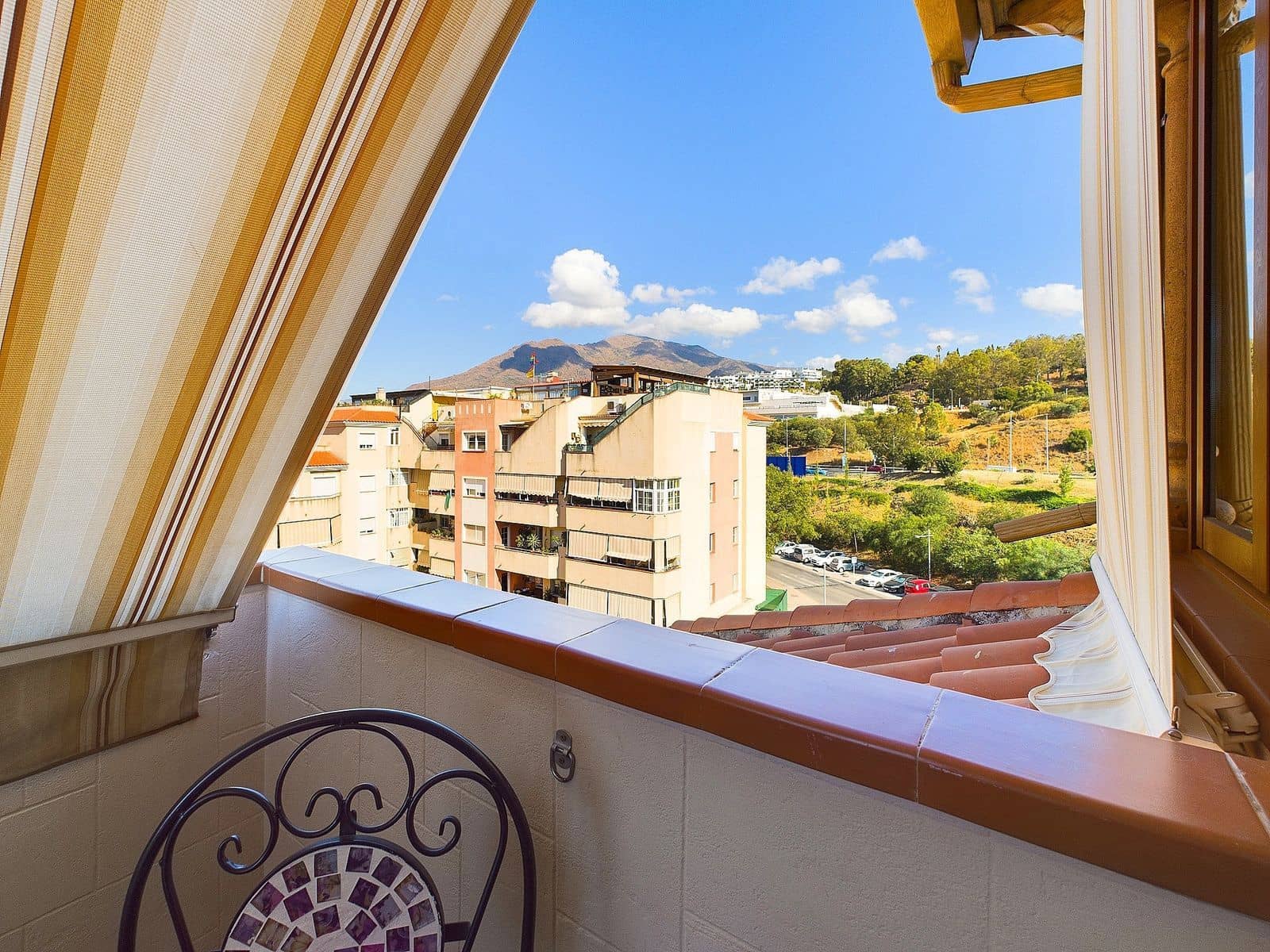 3 sovrum Takvåning till salu i Estepona - 700 000 € (Ref: 9551163)