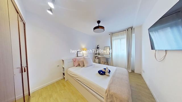 4 soveværelse Lejlighed til salg i Málaga by - € 880.000 (Ref: 9551164)