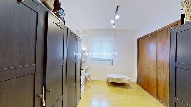 4 soveværelse Lejlighed til salg i Málaga by - € 880.000 (Ref: 9551164)