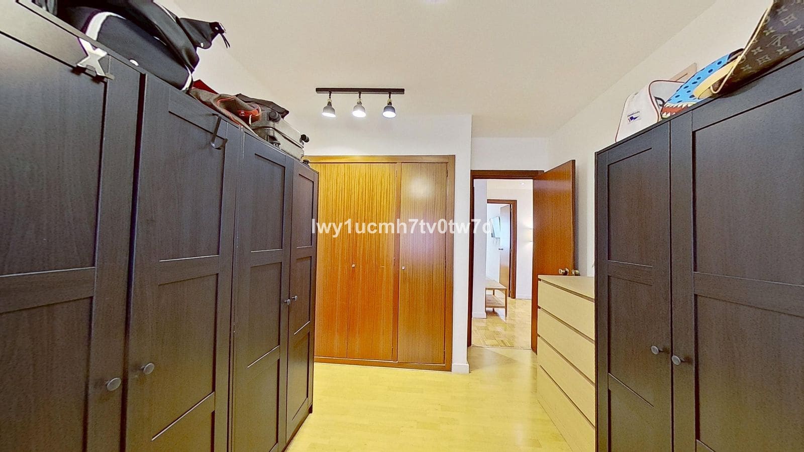 4 soveværelse Lejlighed til salg i Malaga by - € 880.000 (Ref: 9551164)