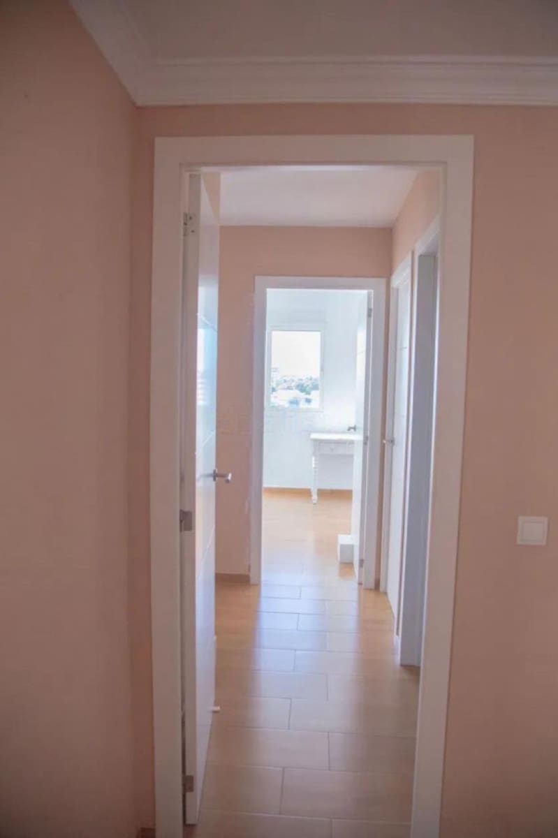 Apartamento de 4 habitaciones en San Pedro de Alcantara en venta - 399.000 € (Ref: 9561456)