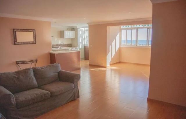 Apartamento de 4 habitaciones en San Pedro de Alcantara, Marbella en venta - 399.000 € (Ref: 9561456)
