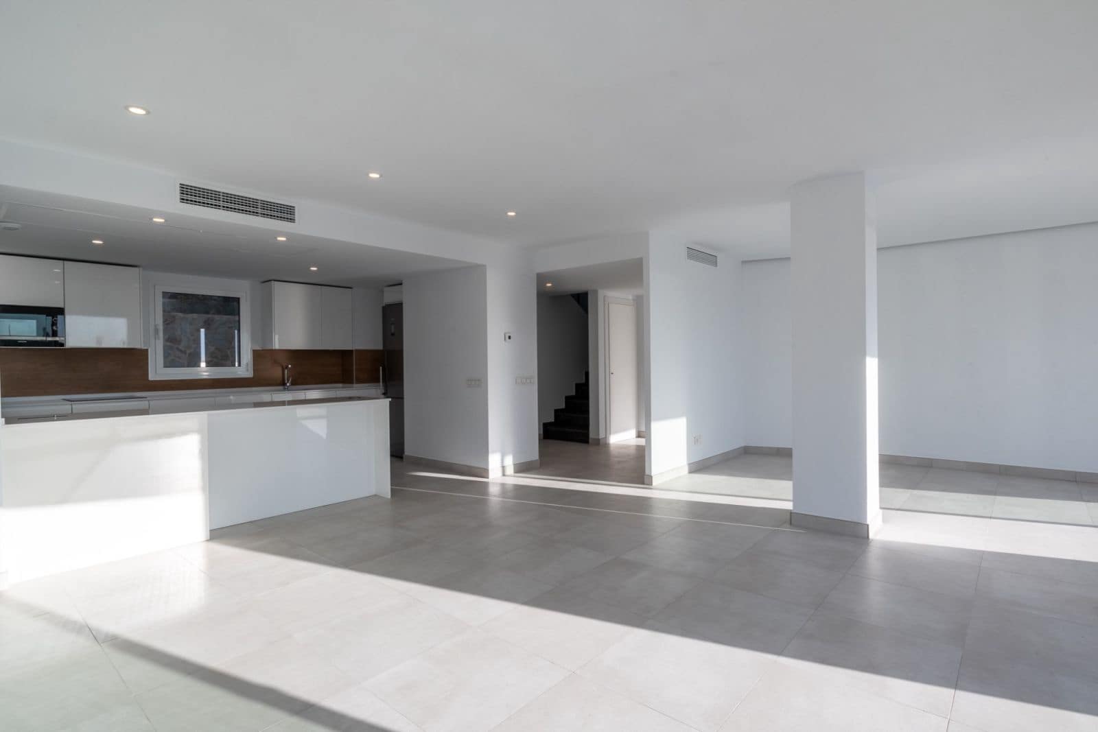 4 makuuhuone Kattohuoneisto myytävänä paikassa Los Monteros - 800 000 € (Ref: 9561457)