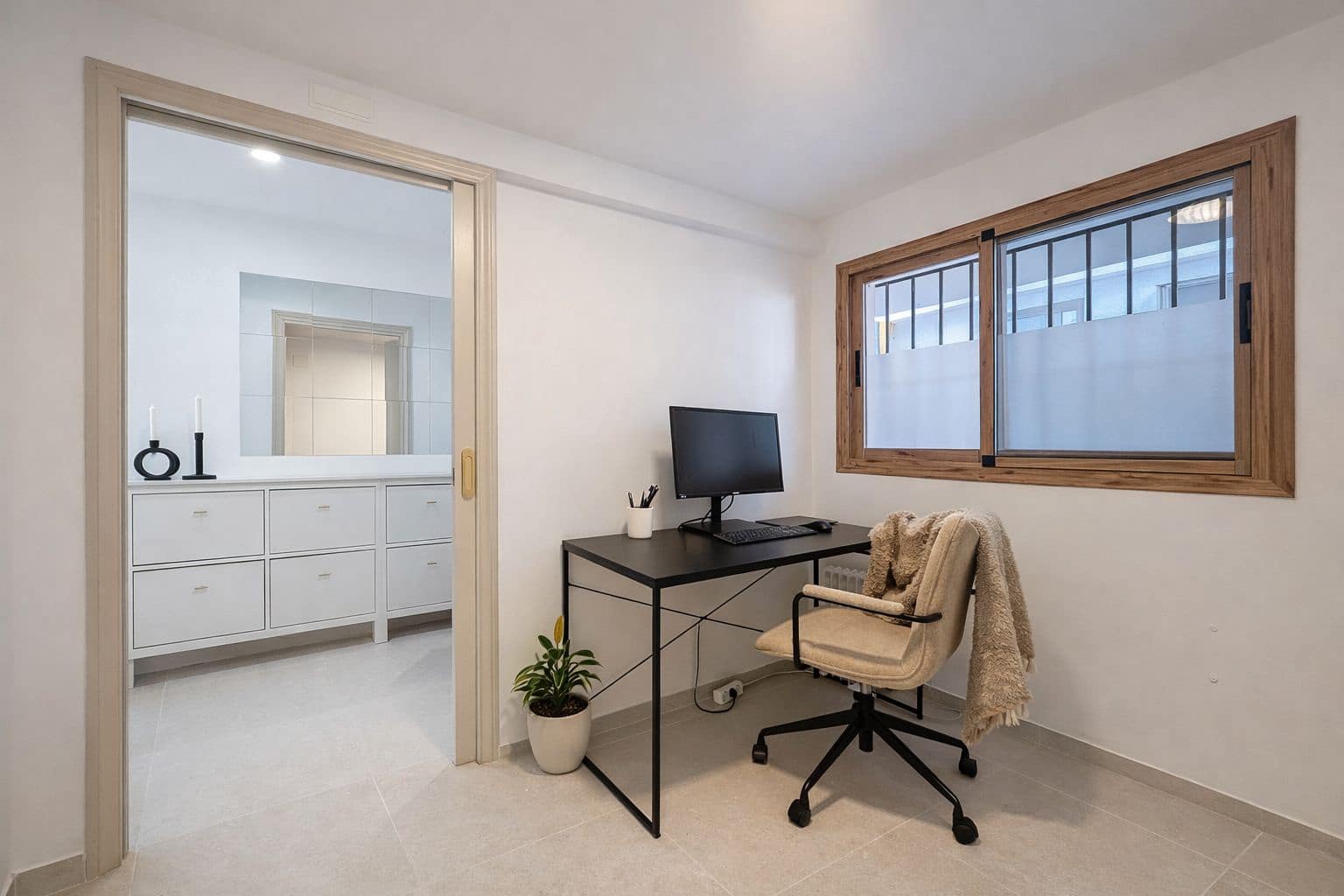 3 makuuhuone Omakotitalo myytävänä paikassa Estepona - 469 000 € (Ref: 9561459)