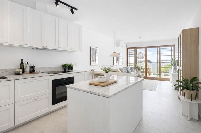 3 makuuhuone Omakotitalo myytävänä paikassa Seghers, Estepona - 469 000 € (Ref: 9561459)